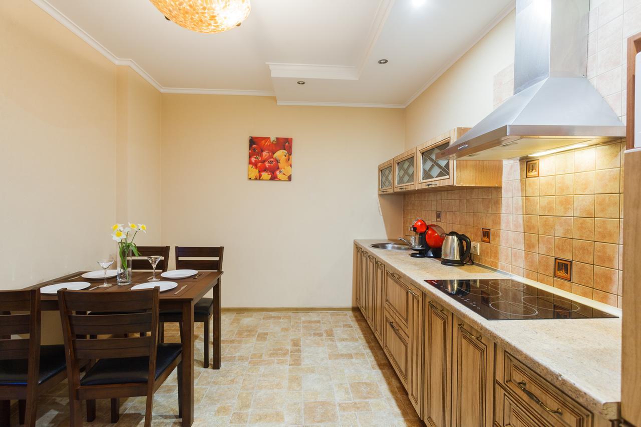 קייב Apartment In Complex Korona On Knyazhyi Zaton 21 מראה חיצוני תמונה
