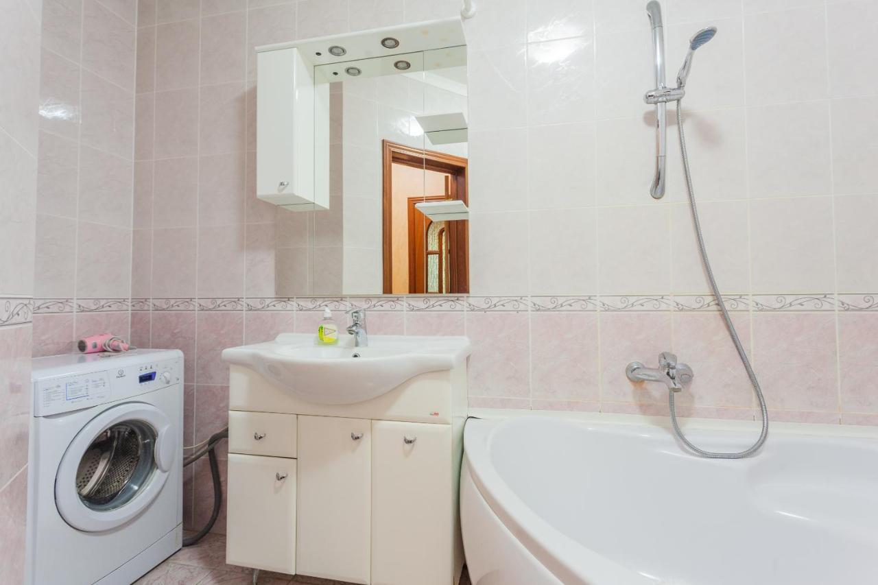 קייב Apartment In Complex Korona On Knyazhyi Zaton 21 מראה חיצוני תמונה